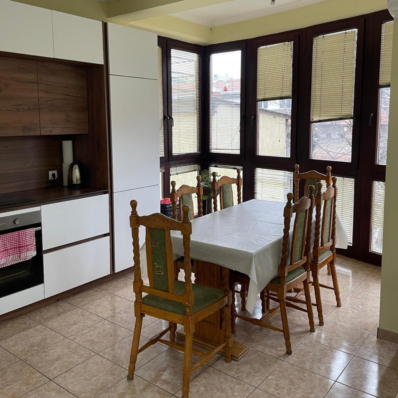 Huge Apartment With A Garden In The City Center Pristina Exterior foto